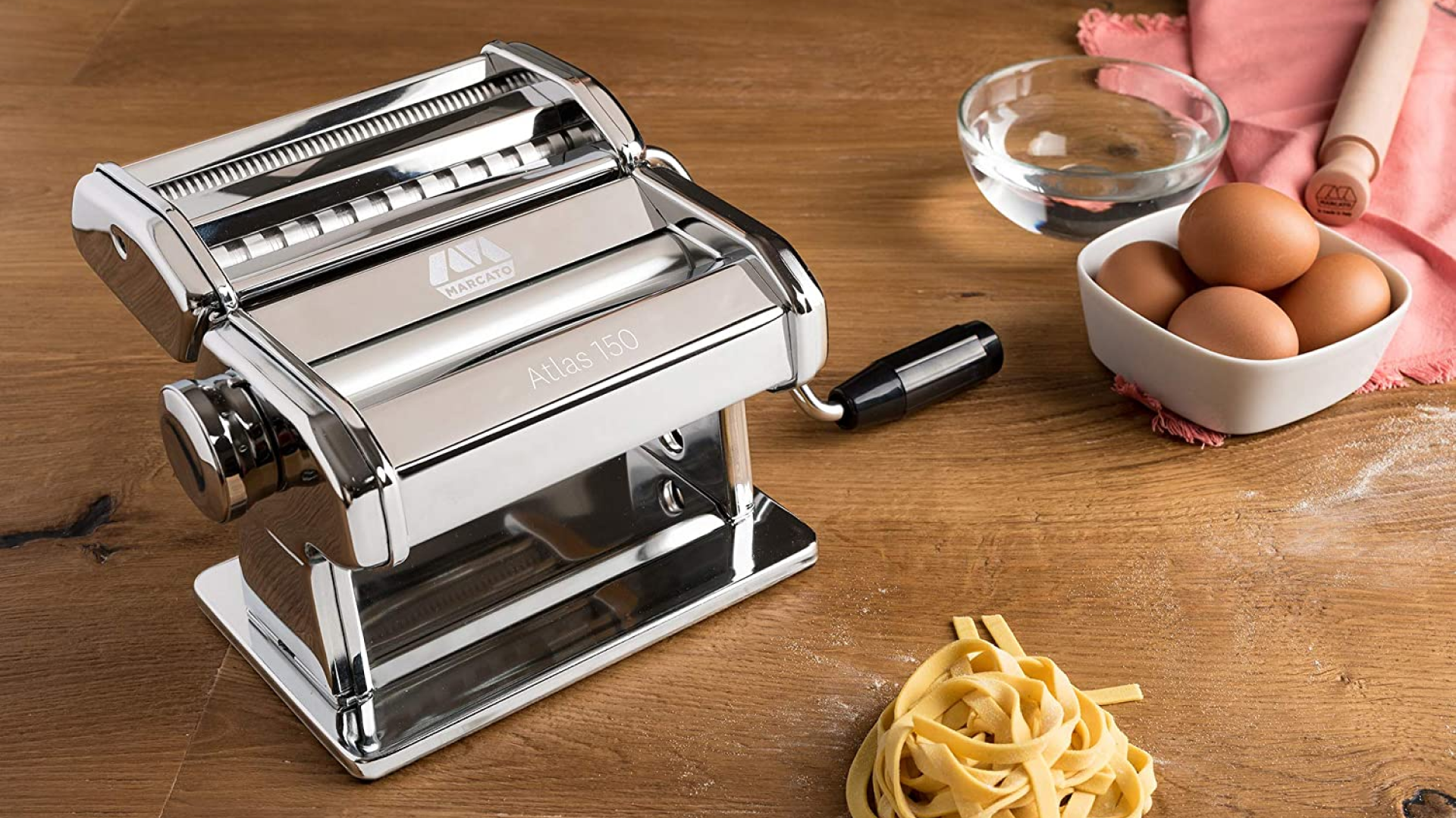 Pasta machine